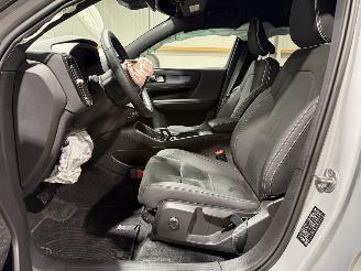 Volvo XC40 82kWh 185kW  Single Motor Extended Range Plus picture 32