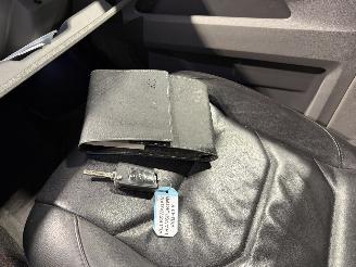 Volkswagen Transporter 2.0TDI 150kW D.C. Bulli L2 Automaat picture 39