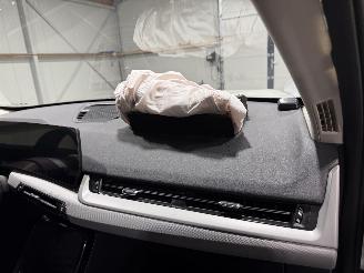 BMW iX1 67kWh 150kW eDrive20 Automaat picture 43