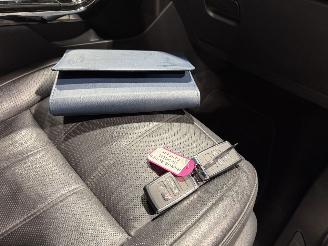 Land Rover Range Rover Evoque P200 AWD 2.0 147kW R-Dynamic SE picture 40