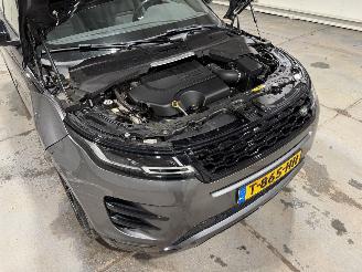 Land Rover Range Rover Evoque P200 AWD 2.0 147kW R-Dynamic SE picture 30