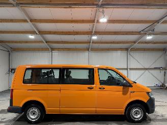 Voiture accidenté Volkswagen Transporter 2.0TDI 75kW L2H1  9-Persoons Comfortline 2017/9