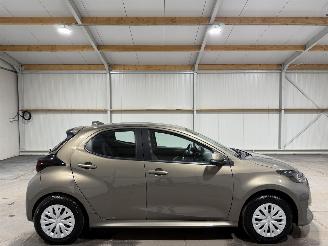 krockskadad bil auto Toyota Yaris 1.5Hybrid 67kW Automaat Active 2023/9