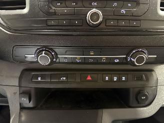 Toyota Proace 2.0D-4D 90kW Cool Comfort picture 27