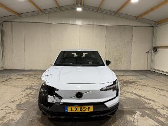 Volvo EX30 69kWh 200kW Single Motor Extended Range Plus picture 4