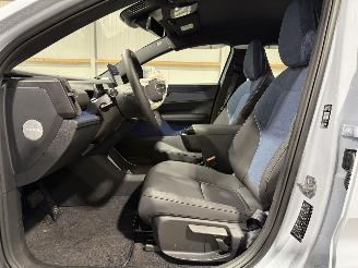 Volvo EX30 69kWh 200kW Single Motor Extended Range Plus picture 31