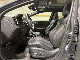 Kia Ceed 1.5T-GDi 103kW Automaat Pano GT-PlusLine picture 31