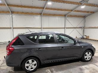 Kia Cee d 1.4 80kW X-Tra ISG Airco picture 5