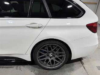 BMW 3-serie 330i 185kW Automaat High Executive picture 15