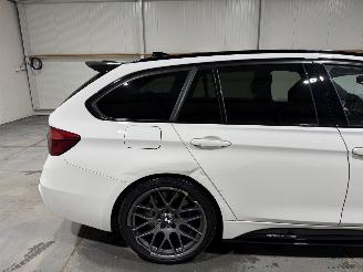 BMW 3-serie 330i 185kW Automaat High Executive picture 14