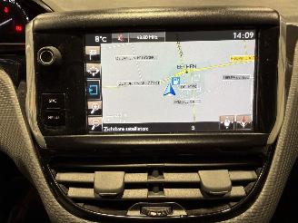 Peugeot 2008 1.2PureTech 60kW Automaat Pano Active picture 21