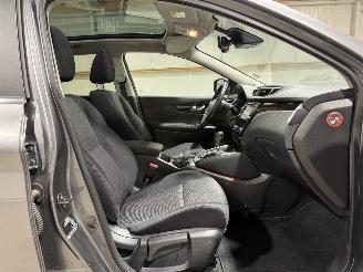 Nissan Qashqai 1.2 85kW Automaat Pano N-Connecta picture 22
