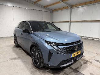 Peugeot e-3008 73kWh 157kWh GT Avantage 210 picture 3