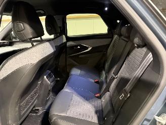 Peugeot e-3008 73kWh 157kWh GT Avantage 210 picture 43