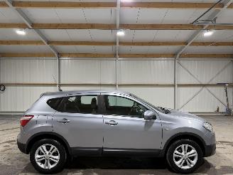 krockskadad bil auto Nissan Qashqai 1.6 84kW Clima Acenta 2010/5