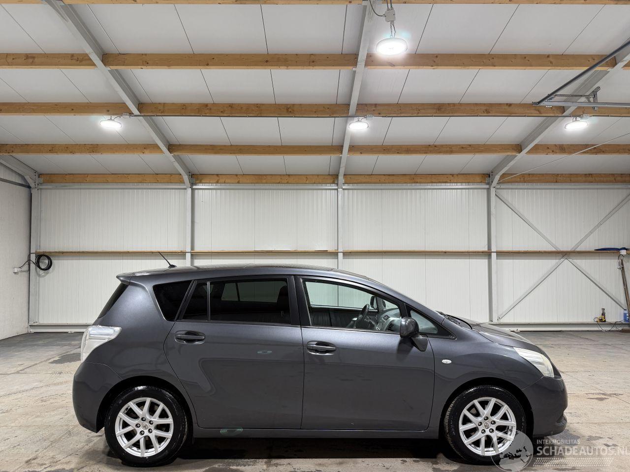 Toyota Verso 1.8VVT-i 108kW Dynamic Business 7Persoons