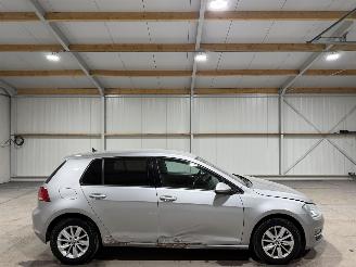 uszkodzony samochody osobowe Volkswagen Golf 1.2TSI 77kW Clima Navi Camera  Highline 2013/7