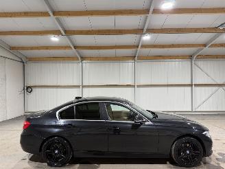 Vaurioauto  passenger cars BMW 3-serie 316d 85kW Automaat Corporate Lease Essential 2015/10