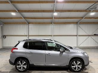krockskadad bil auto Peugeot 2008 1.6e-HDI 85kW Allure Clima Pano 2014/1
