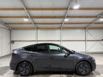 Schadeauto Tesla Model Y 58kWh 188kW RWD 2025/6