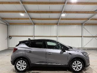 Schadeauto Renault Captur 1.3TCe 103kW Automaat Intens 2021/11