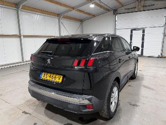 Peugeot 3008 1.2PT 96kW Blue Lease Executive picture 6