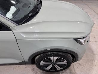 Volvo C-40 69kWh 170kW Recharge Ultimate picture 18