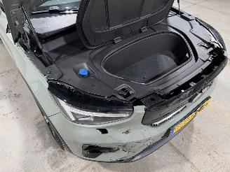 Volvo C-40 69kWh 170kW Recharge Ultimate picture 25