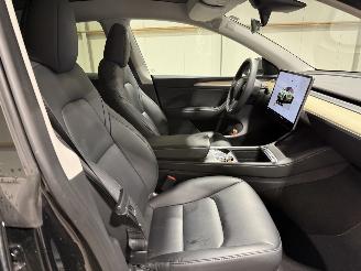 Tesla Model Y 58kWh 175kW RWD picture 40