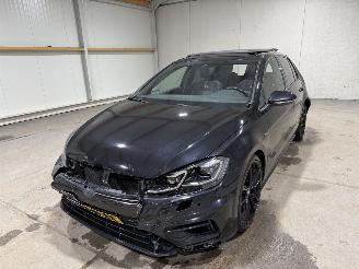 Volkswagen Golf R 2.0TSI 221kW Automaat 4-Motion R Pano picture 10