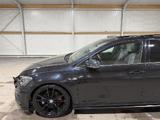 Volkswagen Golf R 2.0TSI 221kW Automaat 4-Motion R Pano picture 13