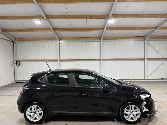 Vaurioauto  passenger cars Renault Clio E-TECH HYBRID 1.6 69kW Automaat Evolution 2024/2