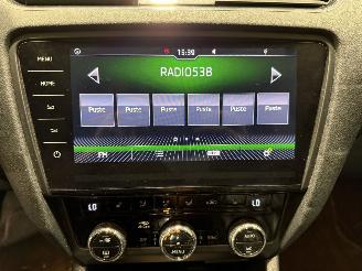 Skoda Octavia 1.0TSI 85kW Automaat  Style Business Panoramadak picture 28