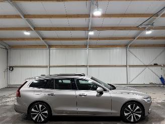 Schadeauto Volvo V-60 2.0T6 228kW Automaat Pano Inscription 2019/6