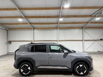 krockskadad bil auto Kia EV3 81.4kWh 150kW PLUS 2025/4