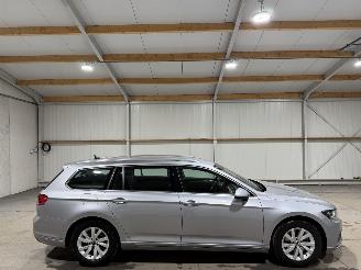 Schadeauto Volkswagen Passat 1.5TSI 110kW Automaat Business 2020/10