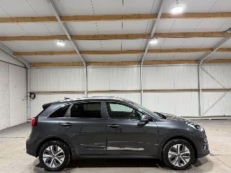 krockskadad bil auto Kia e-Niro 64kWh 150kW Automaat DynamicPlusLine 2021/6