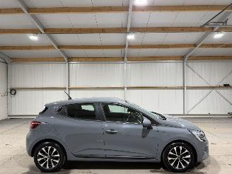 Schadeauto Renault Clio 1.0TCE 67kW Zen 2021/8