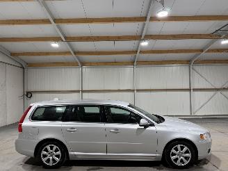 krockskadad bil auto Volvo V-70 1.6D2 84kW Automaat Kinetic 2013/11