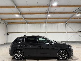 Damaged car Peugeot 308 1.2Hybrid 100kW Automaat E-DCS6 Allure 2025/2