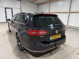 Volkswagen Passat 1.6TDI 88kW Automaat Highline picture 12