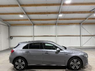 damaged passenger cars Mercedes A-klasse 250e 118kW Automaat Pano Business Solution Luxury Limited 2020/11
