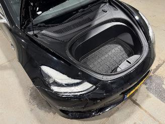 Tesla Model 3 60kWh Standard 175kW RWD Plus picture 25
