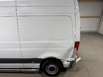 Mercedes Sprinter 211 1.9CDI 84kW L2H2 FWD picture 17