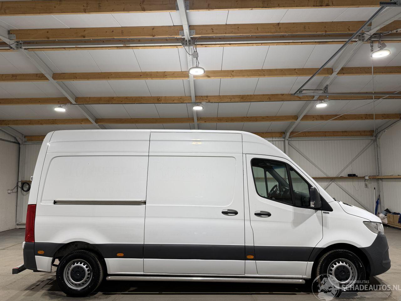 Mercedes Sprinter 211 1.9CDI 84kW L2H2 FWD