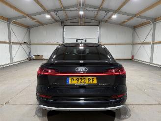 Audi E-tron 55 95kWh 300kW Quattro Advanced Edition Plus picture 7