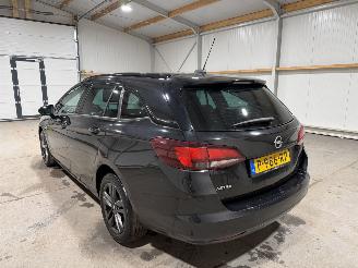 Opel Astra ST 1.2 81kW Design & Tech picture 12
