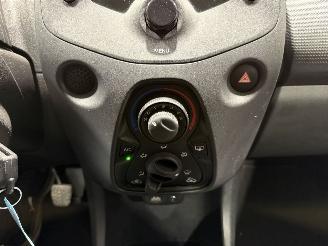 Toyota Aygo 1.0 VVT-i 53KkW x-fun picture 35