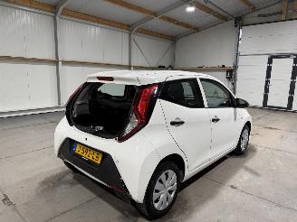 Toyota Aygo 1.0 VVT-i 53KkW x-fun picture 6