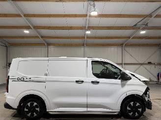 krockskadad bil bedrijf Ford Transit Custom E 65kWh Automaat Trend 2025/6